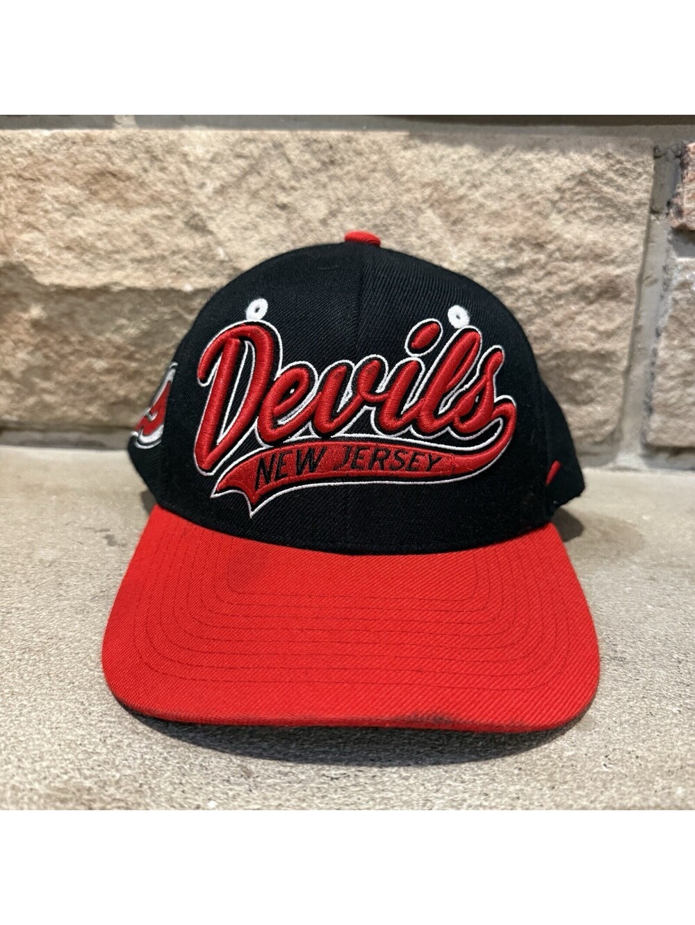 Vintage New Jersey Devils Zephyr Snapback Hat Black Red Script NHL  Cap